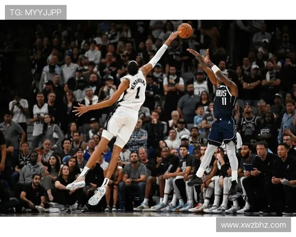 文班亚马首节替补出场5分钟得5分并造犯规两罚一中展现潜力